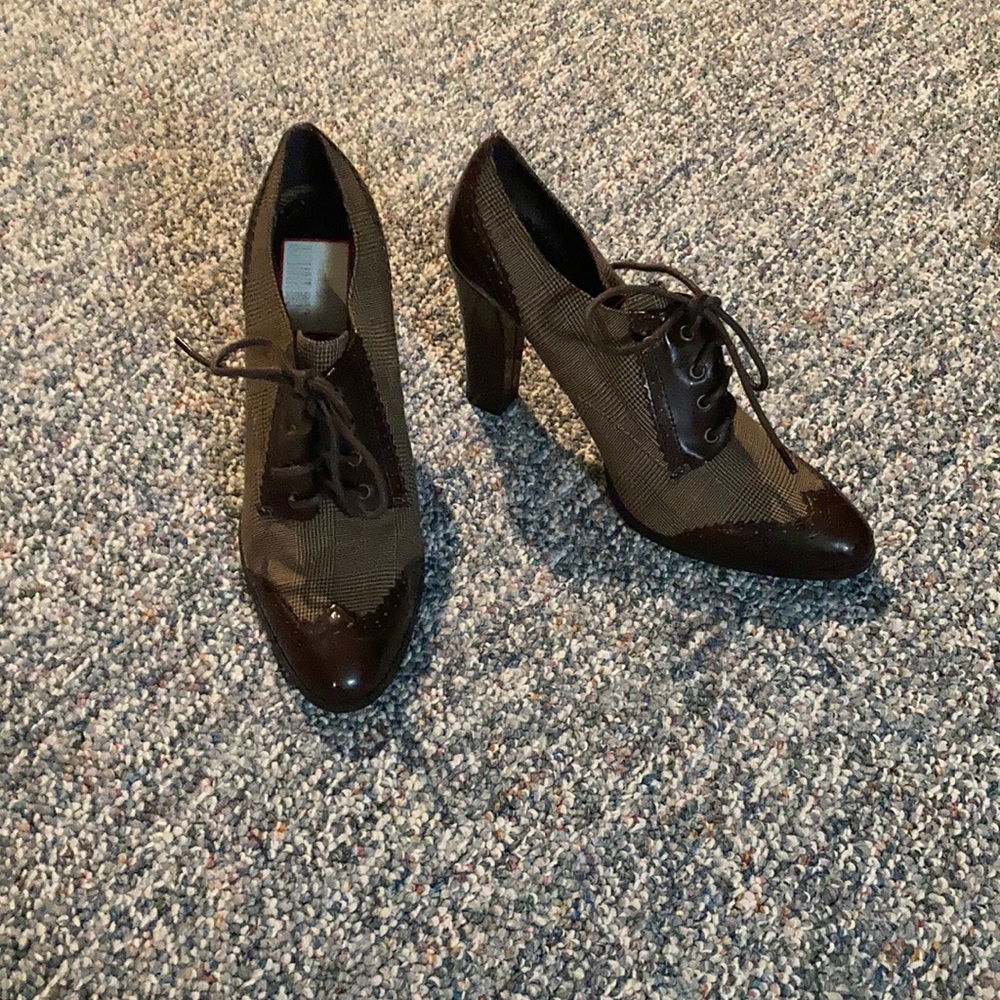 Charles David Shoes